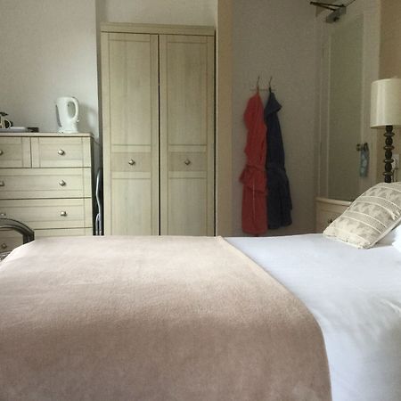 The Groveside Guest House Сидмаут Экстерьер фото
