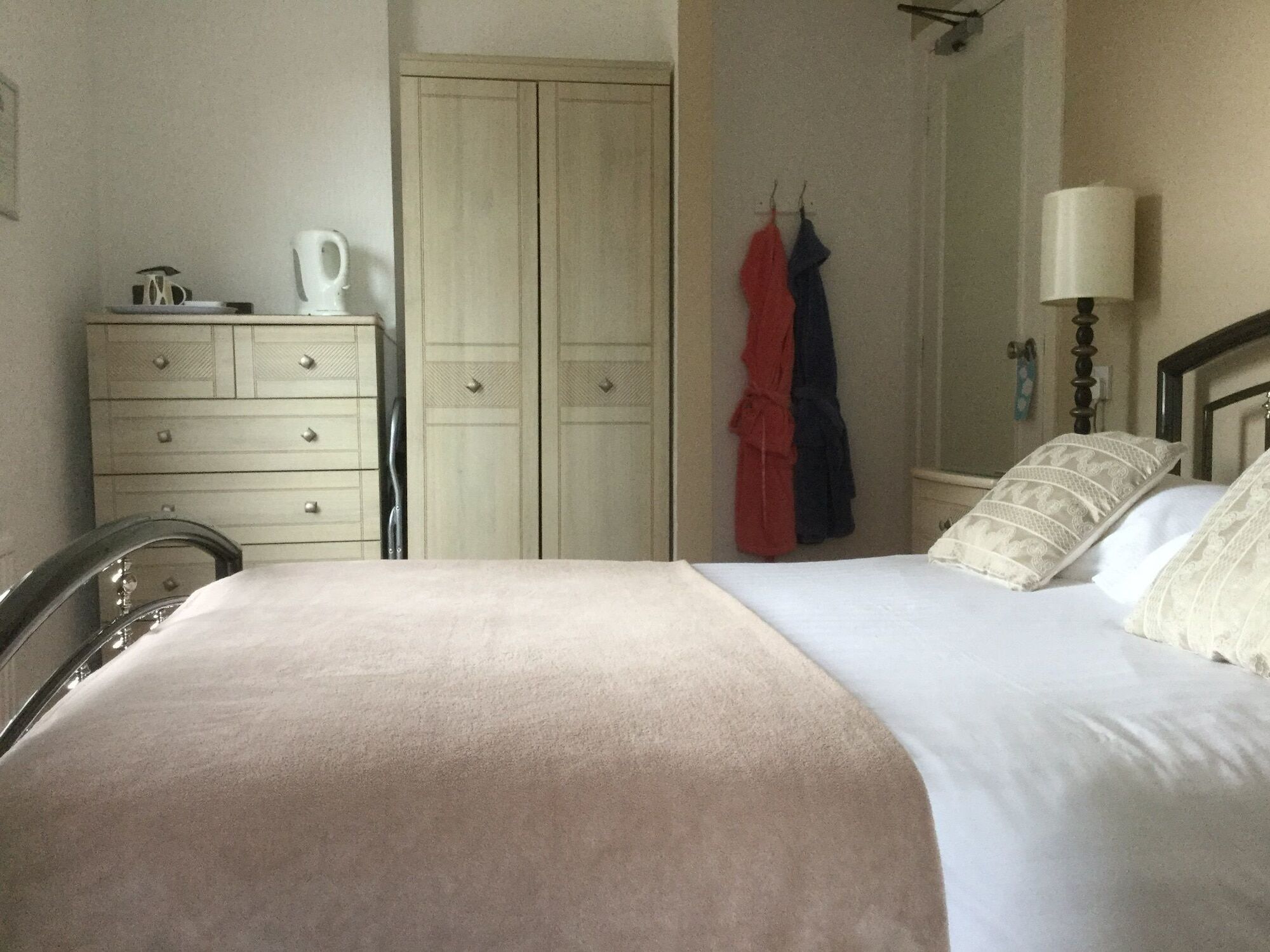 The Groveside Guest House Сидмаут Экстерьер фото